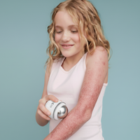 BOMI SootheBall™ – Safe Scratch Relief Roller